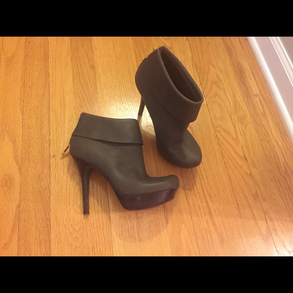 Taupe Brown Gray Stiletto booties SZ8